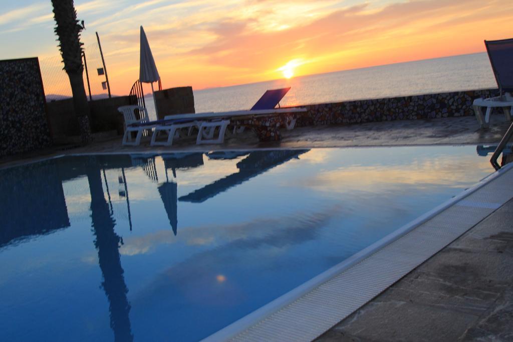 Hotel Za Maria Santo Stefano di Camastra Exterior foto